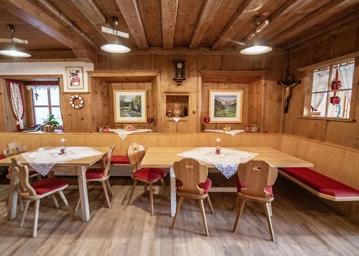 게스트하우스 Alpengasthof Eppensteiner Navis