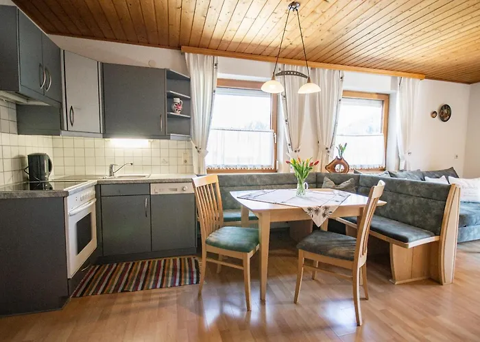 Pensión Alpengasthof Eppensteiner Navis